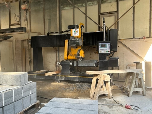 Two Pcs Baluster Column Cutting Machine With High Cutting Force And 7.5kw Main Motor