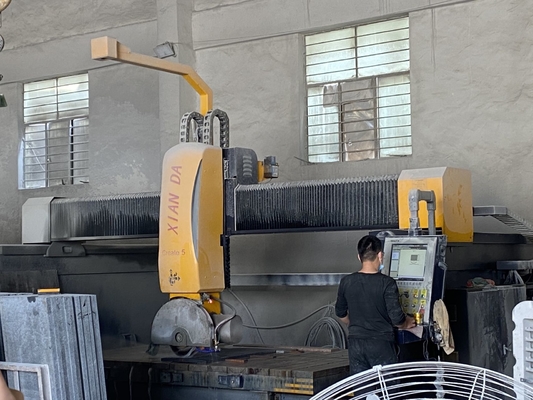 5100kg Bridge Cutting Machine with Automatic Table Movement 15m3/H Water Consumption