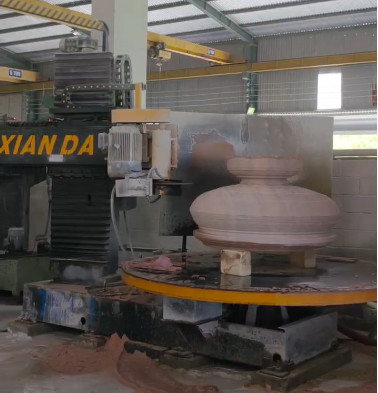 Precision Metal Column Profiling Machine With 12.5kw Power Force / Speed Low Noise Level