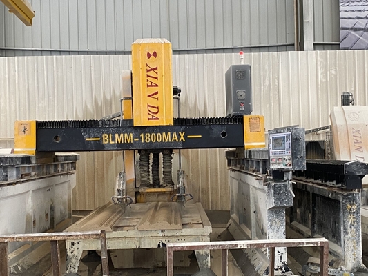 Dual beam bridge type linear cutting and milling machine for large scale special-shaped stone