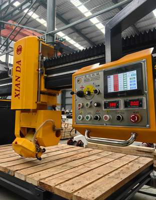 PLC Integrated Bridge Cutting Machine With 0-85° Tilting Angles For Slabs