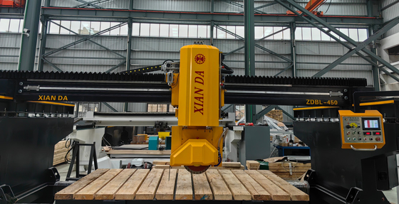 PLC Integrated Bridge Cutting Machine With 0-85° Tilting Angles For Slabs