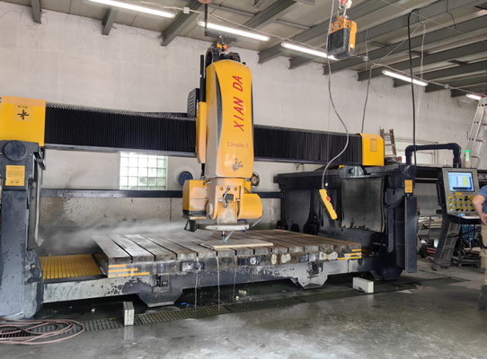 5 Axis Automatic Bridge Saw Cutting Machine For Granite Profiling Cutting