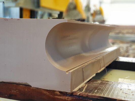 4-Axis CNC Diamond Wire Saw Machine with 360° Servo-Rotary Table, 16-Surface Slideway, and 28 Rolling-Wheel Lift