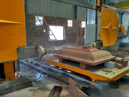 4-Axis CNC Diamond Wire Saw Machine With 360° Servo-Rotary Table 16-Surface Slideway And 28 Rolling-Wheel Lift For Marble Granite