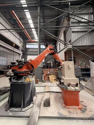 6-Axis CNC Robot Stone Cutting Machine with Interpolated Control and BT40 Spindle for Large-Scale Carving up to 3100mm