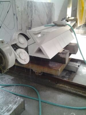 Automatic CNC Diamond Wire Saw Machine with 15 Kw Main Motor for 20-40 m/h Stone Cutting