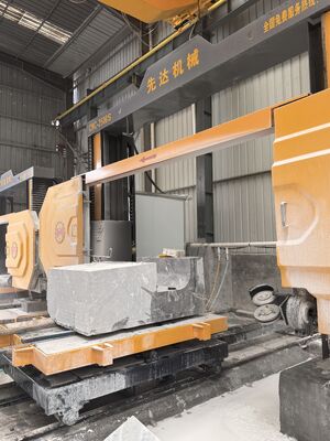 XIANDA CNC-2500SA High-Precision CNC Diamond Wire Saw Machine with 20 Tons Load Capacity and 360-Degree Servo Rotary Table for Stone Profiling