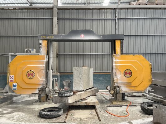High Cutting Precision CNC Diamond Wire Saw Machine with 16-Surface Slideway Structure and 4-Axis Linkage